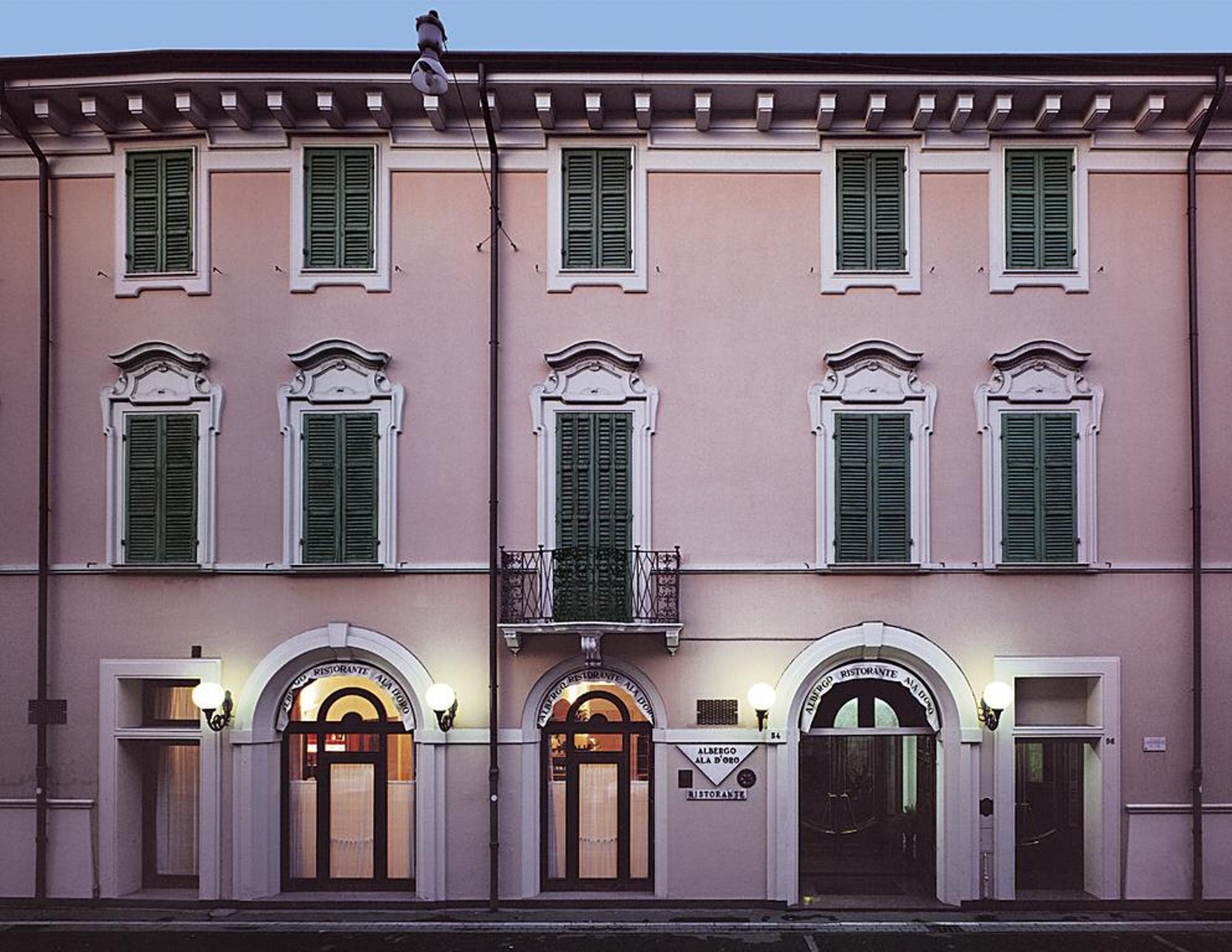Ristorante Ala D'oro Hotel 4*
